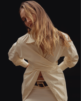 Vacanza Wrap Shirt in Butter-Yellow