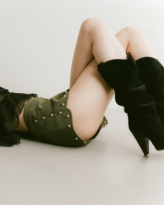 Darcy Short | Dark Vert Suede
